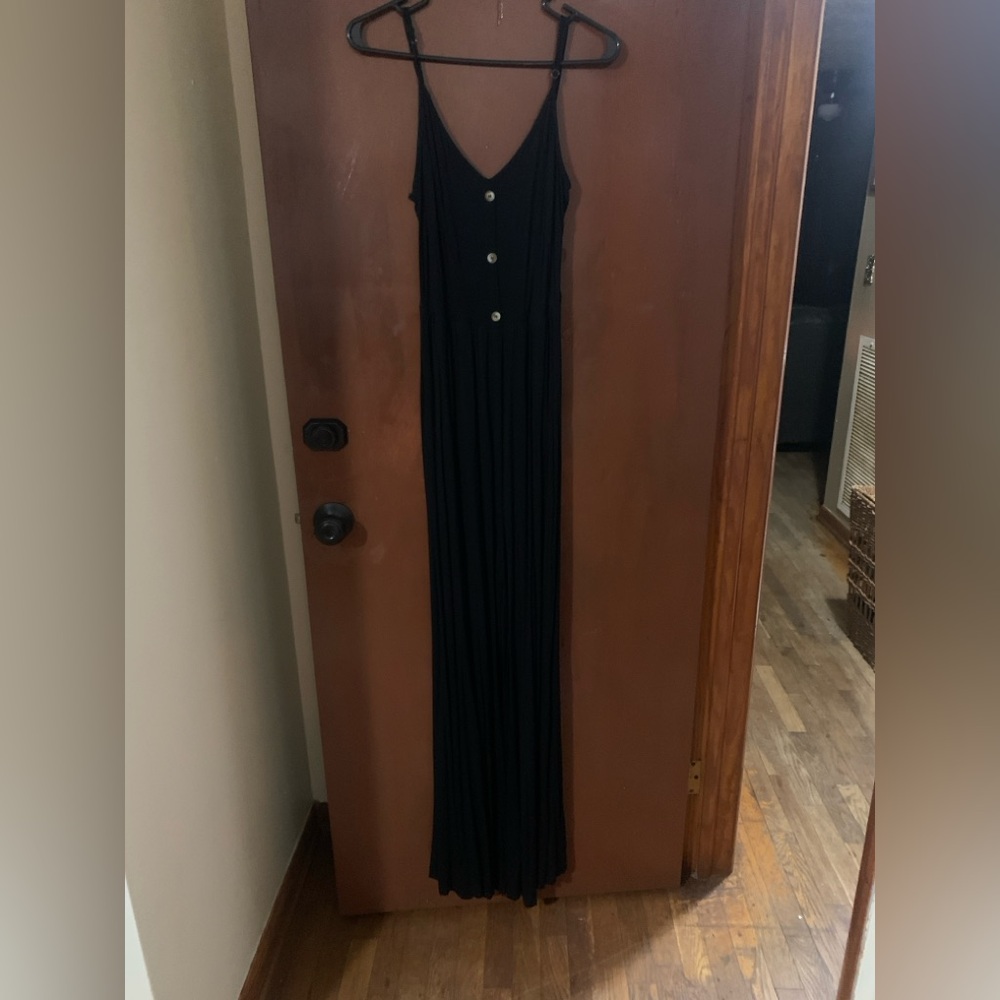 Elegant Black Pleated Skirt